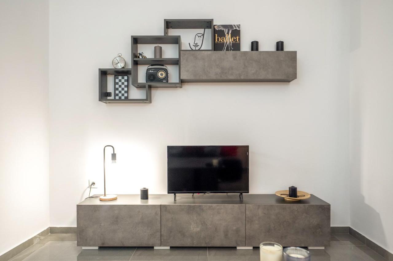 Minimalistic! Apartment Atena Exterior foto